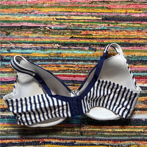 Cacique lightly lined full coverage blue and white striped bra size 46DD - Picture 4 of 4